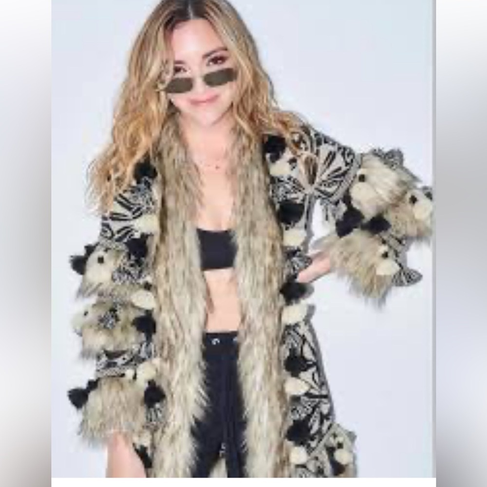 ✨FAN Favorite The Extreme Collection Fur Trim Small Designer Open Front Cardigan